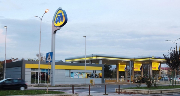 makpetrol-info-point-evolucija-na-benzinskite-stanici-od-prodazhba-na-gorivo-do-celosno-opremeni-marketi-i-kafe-barovi-01.jpg