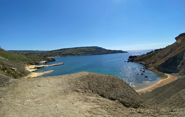 ivana mladenovska sakav da ziveam vo drzava kade mozev da napreduvam vo karierata no i da ima mediteranska klima i taka zavrsiv na malta 13