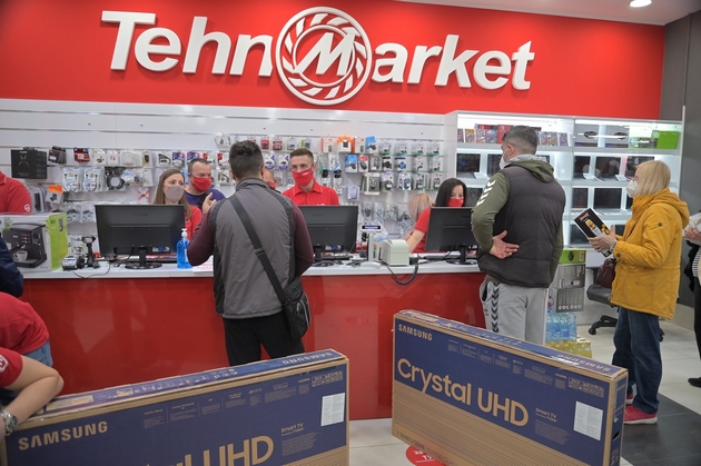 tehnomarket-denes-so-golemi-popusti-go-otvori-svojot-nov-prodazhen-salon-vo-skopje-kapitol-mol-01.jpg