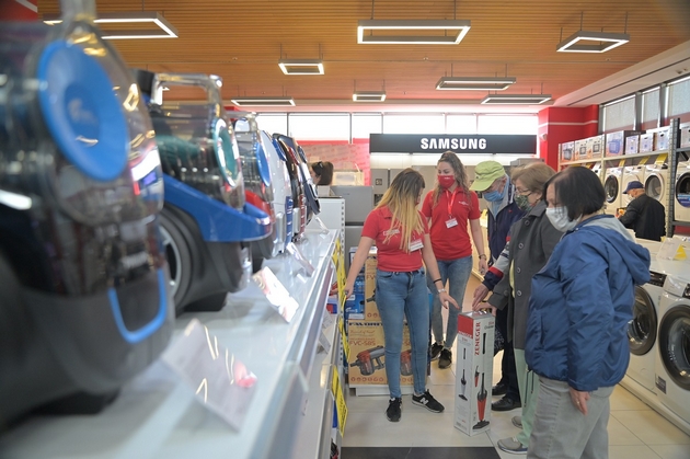 tehnomarket-denes-so-golemi-popusti-go-otvori-svojot-nov-prodazhen-salon-vo-skopje-kapitol-mol-03.jpg