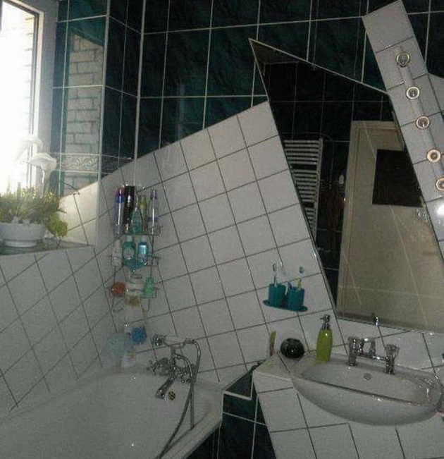 toalet-bez-privatnost-i-ushte-10-katastrofalni-dizajni-na-banji-08.jpg