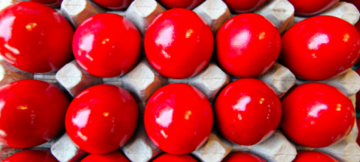 4 prirodni nachini za da dobiete intenzivna crvena boja na veligdenskite jajca 01 povekje