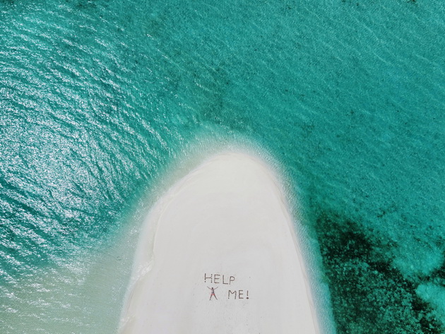 mimi-anastasova-za-prestojot-na-maldivi-pod-bungaloviot-ni-plivaa-ajkuli-navecher-a-najmnogu-turisti-imashe-od-rusija-02.jpeg
