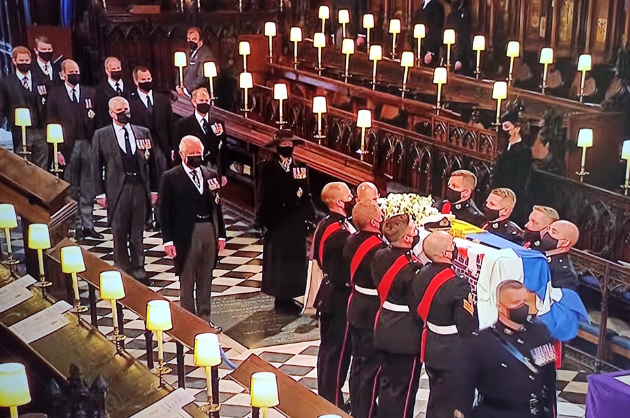 posledno-isprakjanje-na-princot-filip-zapochna-ceremonijata-so-site-kralski-protokoli-foto-video-6.jpg