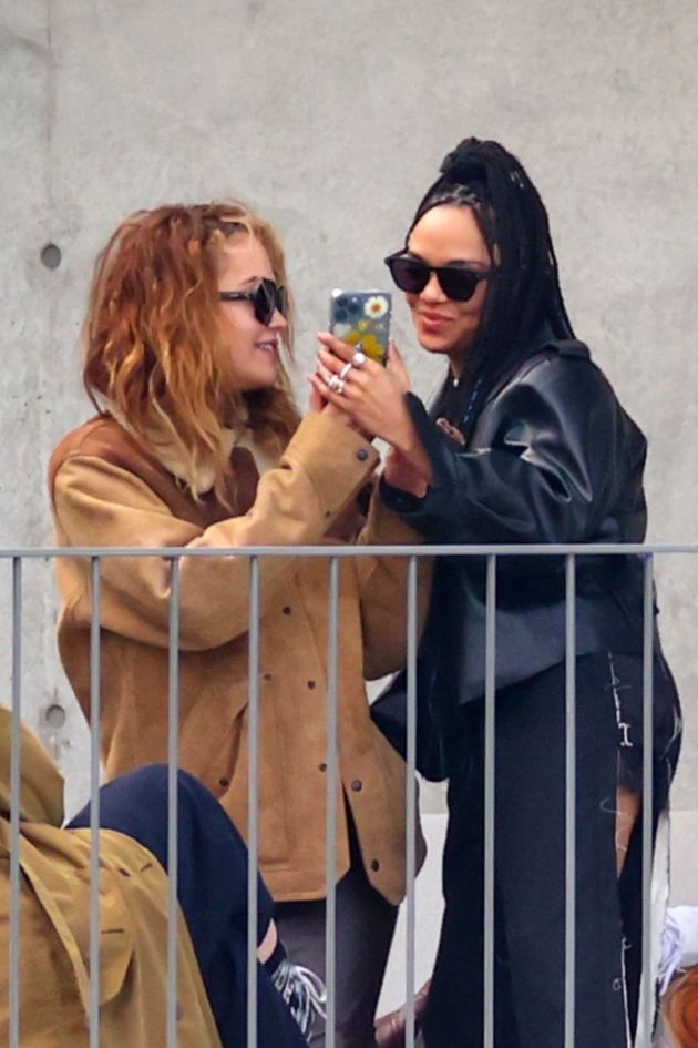Rita-Ora-i-nejzinoto-momce-se-baknuvaat-so-ushte-edna-devojka-koja-e-Tesa-Tompson-11.jpg