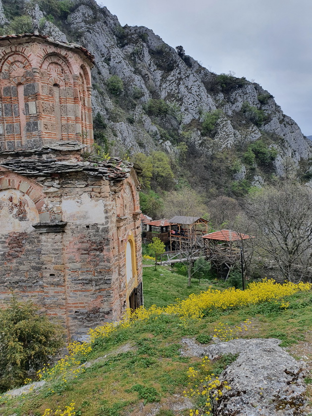 go-ispiv-najvkusnoto-tursko-kafe-vo-manastirot-nikola-shishevski-a-chichko-zoran-mi-raskazha-za-32-te-godini-minati-tamu-17.jpg