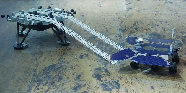 objaveni-prvite-marsovski-fotki-od-kineskiot-rover-zhurong-koj-kje-ja-istrazhuva-povrshinata-na-mars-foto-05.jpg
