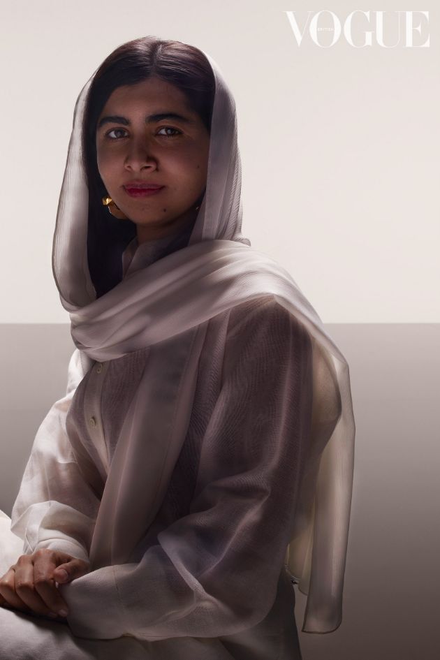 Malala-Jusufzai-Ne-sfakjam-zoshto-moram-da-stapam-vo-brak-tatko-mi-postojano-dobiva-ponudi-od-momchinja-vo-Pakistan-05.jpg