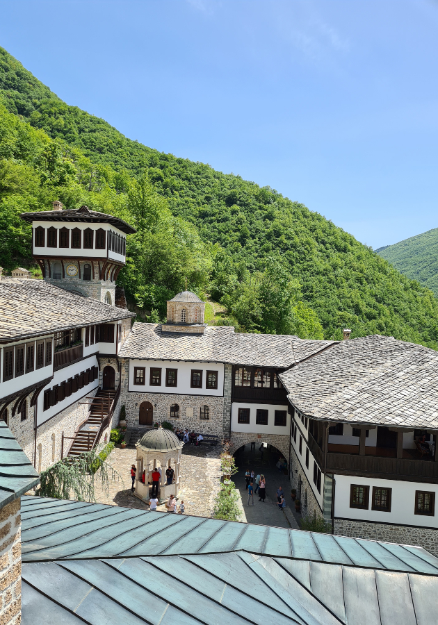 edno interesno dozivuvanje vo bigorski manastir prvo treba da dobiesh blagoslov za da sekacish na kulata 7