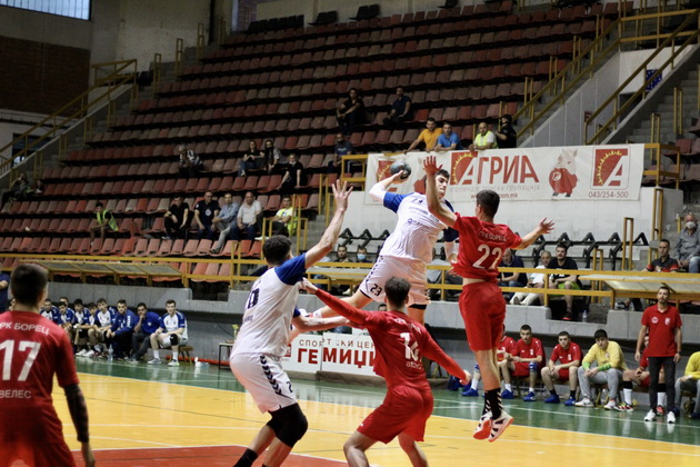 golden-art-kl7-e-mladinski-shampion-na-makedonija-04.jpeg