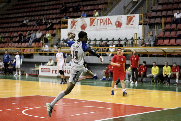 golden-art-kl7-e-mladinski-shampion-na-makedonija-06.jpeg