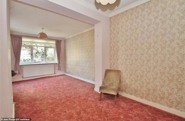 par-od-anglija-ja-renoviral-starata-kukja-so-diy-proekti-za-samo-1-600-dolari-ja-zgolemile-vrednosta-za-100-000-dolari-foto-11.JPG