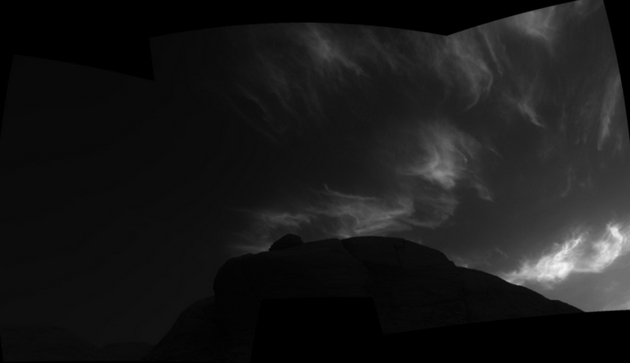 roverot-na-nasa-napravi-retka-fotografija-od-bisernite-oblaci-na-mars-7-zabavni-fakti-za-crvenata-planeta-11.jpg