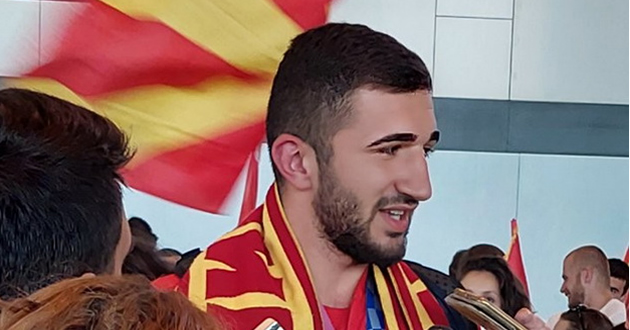 Grad-Skopje-kje-go-nagradi-so-300000-denari-olimpiskiot-viceprvak-vo-tekvondo-Dejan-Gorgievski-01.jpg