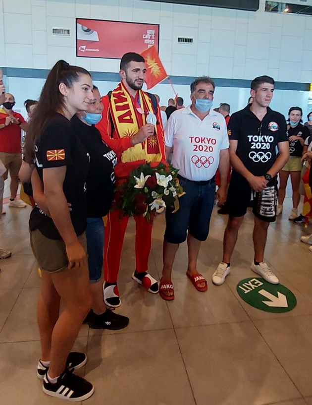 Grad-Skopje-kje-go-nagradi-so-300000-denari-olimpiskiot-viceprvak-vo-tekvondo-Dejan-Gorgievski_2.jpg
