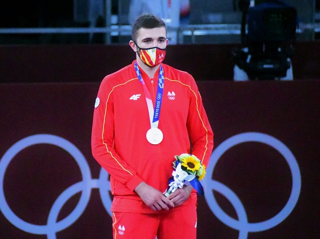 bravo-dejan-makedonskiot-taekvondist-osvoi-srebren-medal-na-olimpiskite-igri-04.jpg