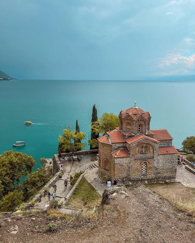 srpska-influenserka-voodushevena-ohrid-ohrid-mora-da-se-vidi-barem-ednash-vo-zhivotot-15.jpg
