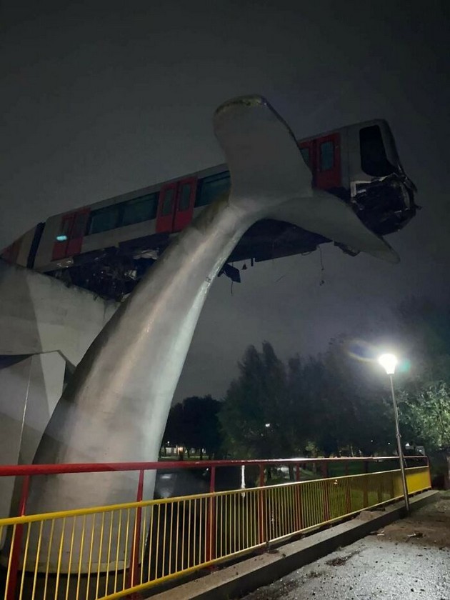 eksplozija-od-istechen-gas-avion-so-otkornat-pokriv-mornichavi-fotografii-od-greshki-so-katastrofalni-posledici-12.JPG