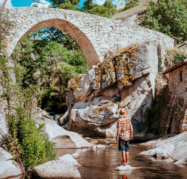 site imame omileni mesta vo makedonija a na nekoi od niv postojano im se navrakjame 4 copy