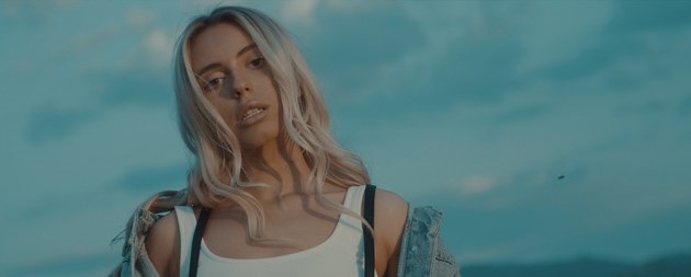 svetski-zvuk-i-izgled-antonia-gigovska-ima-nova-pesna-magnet-video-03.JPG