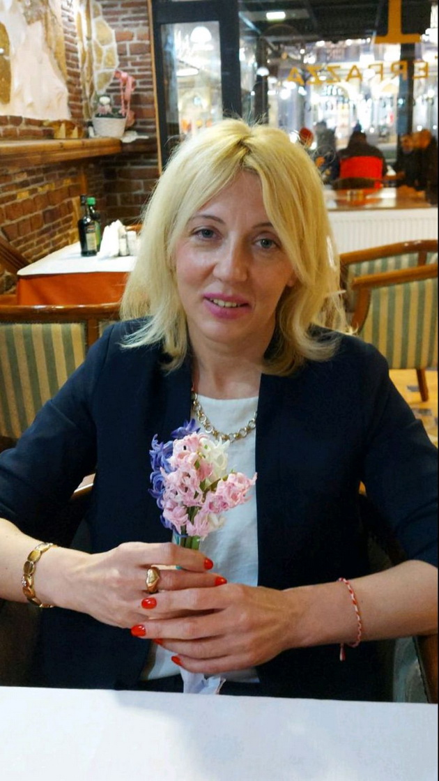 ana-gigova-za-nokjniot-zhivot-vo-skopje-vo-90-tite-izleguvavme-vo-musandra-na-livche-hartija-si-davavme-telefonski-broevi-02.jpg