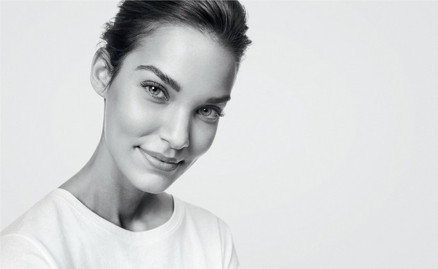 eucerin-pretstavuva-dobitna-kombinacija-vo-borba-so-damkite-posle-akni-01.JPG