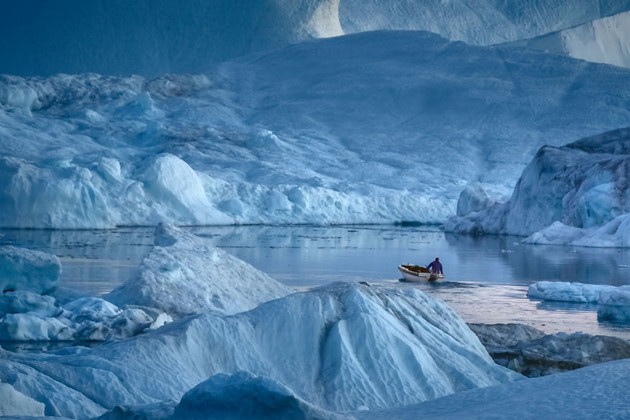 nadrealna-gletka-zamrznat-fjord-vo-grenland-so-mnogu-glecheri-koj-e-zashtiten-od-unesko-foto-12.jpg