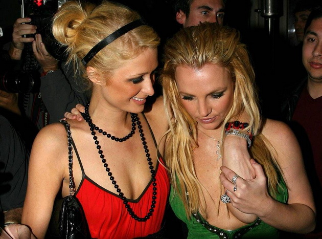 paris-hilton-vo-minatoto-bila-verena-za-grk-napravi-seks-snimka-na-19-godini-skandalite-na-09.jpg