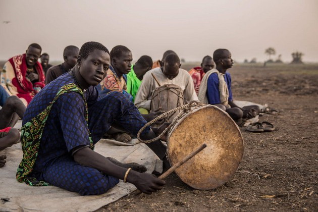 prosechnata-visina-na-mazhite-i-zhenite-e-181-santimetar-zabavni-fakti-za-dinka-najvisokoto-pleme-vo-afrika-05.jpg