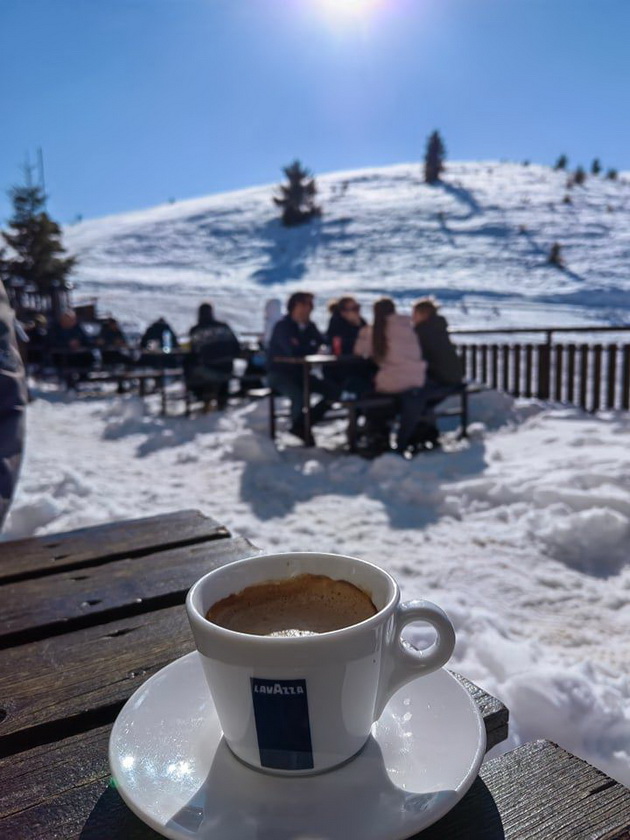 bev-na-vikend-na-popova-shapka-na-taze-sneg-vozenje-na-motorna-sanka-zoshto-toplo-preporachuvam-27.jpg