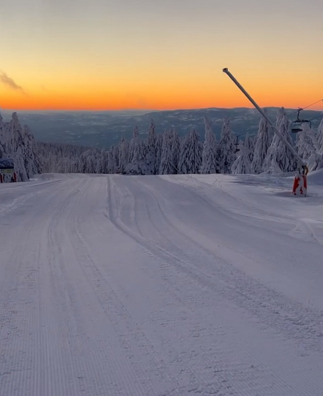 viktorija-loba-so-partnerot-na-skijanje-na-kopaonik-foto-09.jpg