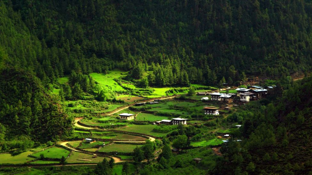 Butan-zemja-so-najsreknite-lugje-na-svetot (5).jpg