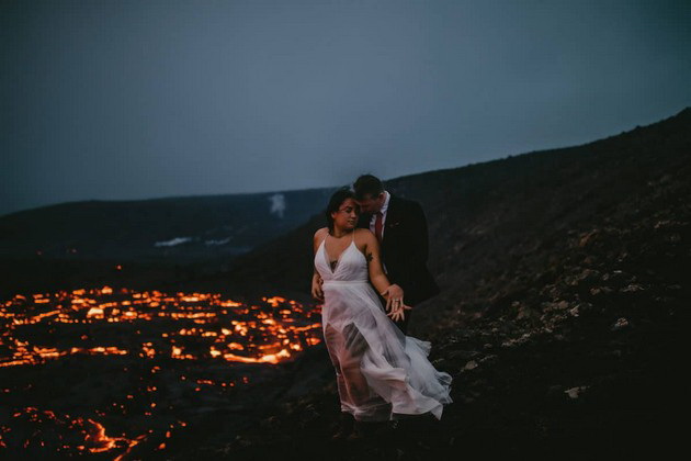 volshebni-svadbeni-fotografii-napraveni-pokraj-aktiven-vulkan-vo-island-04.jpg