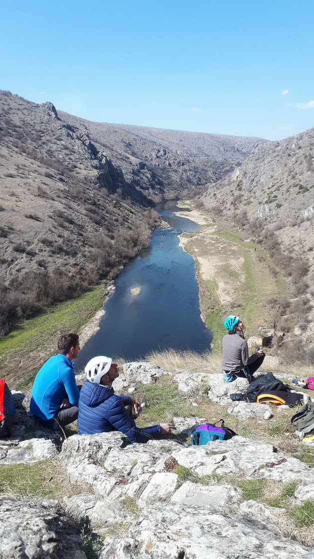 bev-na-bislimska-klisura-pechevme-kompiri-na-zhar-im-se-voshituvav-na-kachuvachite-na-karpa-67.jpg