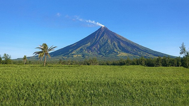 zhiveat-vo-kukji-od-bambus-i-ushte-7-fakti-za-filipinite-i-zhivotot-na-lokalcite-shto-kje-ve-iznenadat-07.jpg