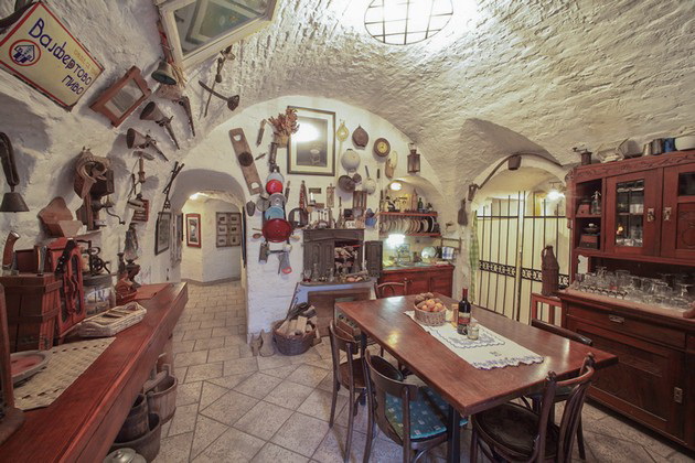 skrieni-bogatstva-sokachinja-i-spoj-na-kultura-i-umetnost-edinstvenata-ubavina-na-centarot-na-novi-sad-i-petrovaradinskata-tvrdina-04.jpg