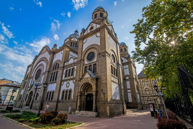 skrieni-bogatstva-sokachinja-i-spoj-na-kultura-i-umetnost-edinstvenata-ubavina-na-centarot-na-novi-sad-i-petrovaradinskata-tvrdina-07.jpg