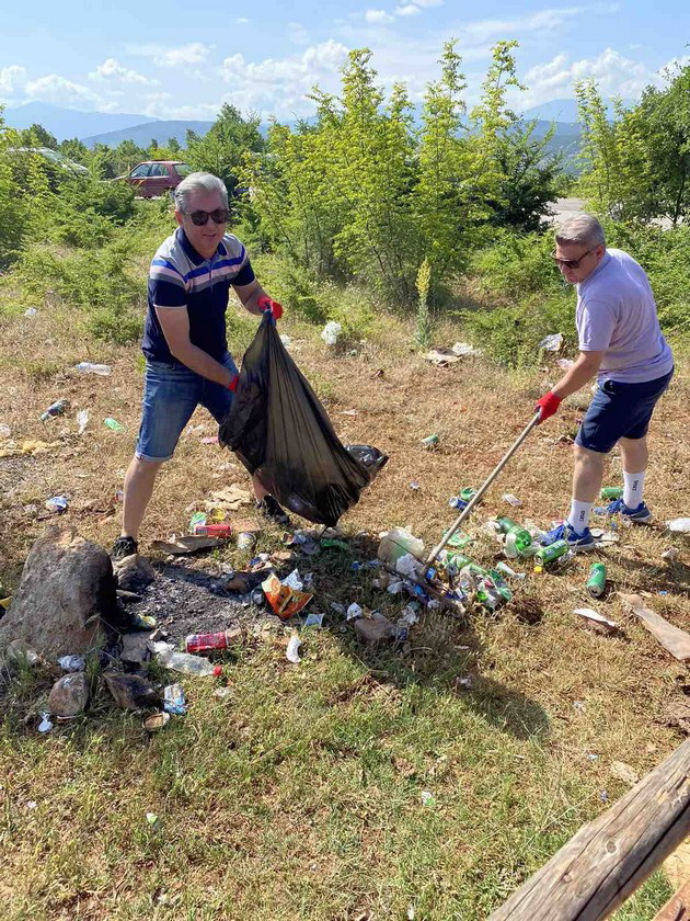 vandalska-postapka-shto-ostana-od-porakata-na-badnikarite-05.jpg