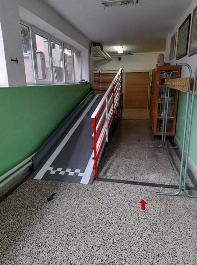 anamarija-studirala-vo-stranstvo-a-denes-raboti-i-kreativno-go-dekorira-uchilishteto-vo-gevgelisko-vakvo-detstvo-nema-vo-stranstvo-16.jpg