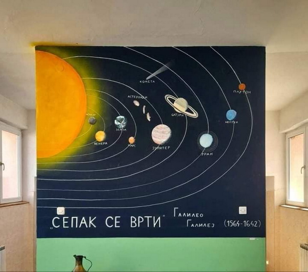 anamarija-studirala-vo-stranstvo-a-denes-raboti-i-kreativno-go-dekorira-uchilishteto-vo-gevgelisko-vakvo-detstvo-nema-vo-stranstvo-17.jpg