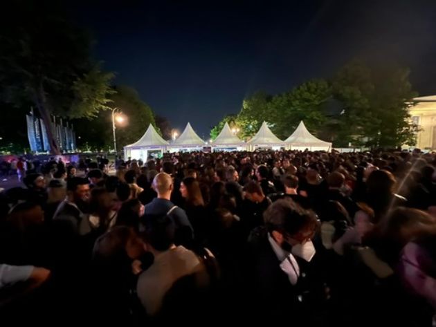 andrea-so-besprekorna-izvedba-na-eurovillage-ova-e-najdobrata-pesna-video-06.jpg