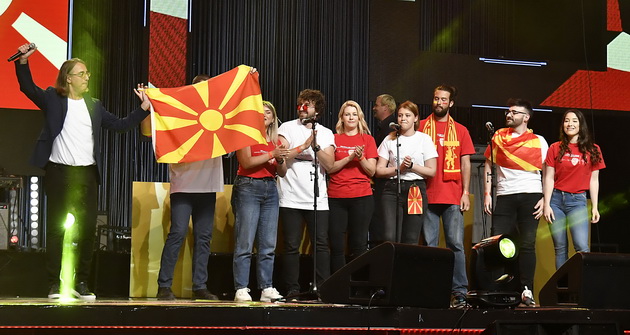 zlatna-bubamara-na-popularnosta-2022-zhivnavme-da-sme-zhivi-06.jpg
