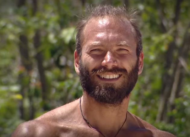 zoshto-ne-se-otkazhav-od-gledanje-survivor-i-kako-izgledaa-uchesnicite-doterani-za-zabava-02_1.jpg