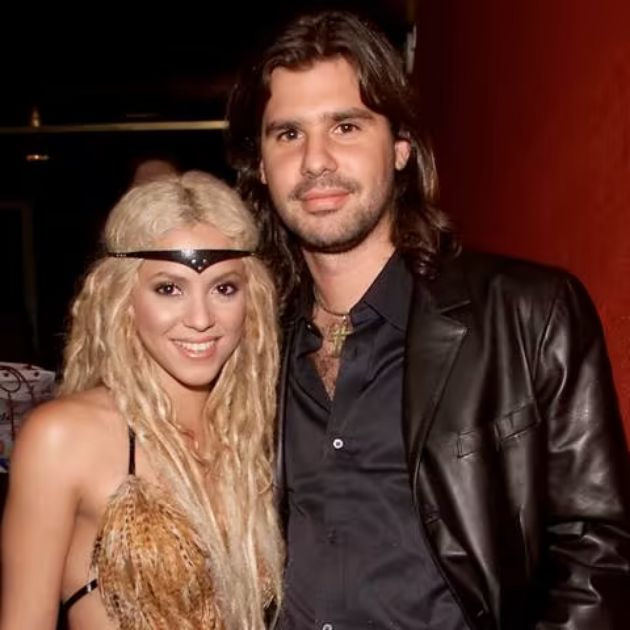burna-vrska-so-akterot-od-kasandra-go-izneveri-poraneshnoto-momche-so-pike-ljubovniot-zhivot-na-shakira-foto-09.jpg