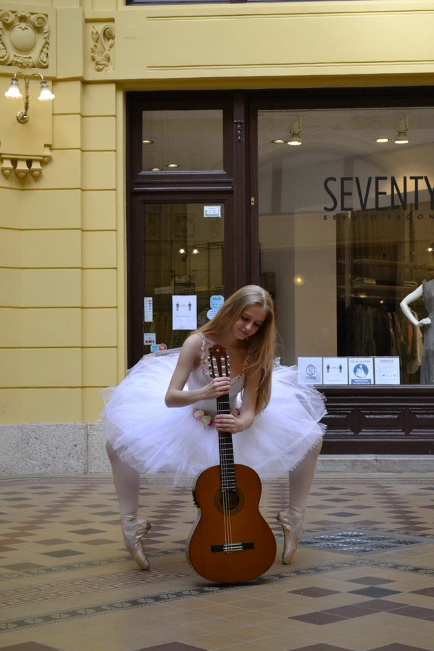afrodita-siljanoska-16-ja-pretstavuvashe-makedonija-na-svetsko-prvenstvo-za-tanc-vo-baletot-bolkata-e-neizbezhna-no-ne-ni-pomisluvam-na-druga-profesija-16.jpg