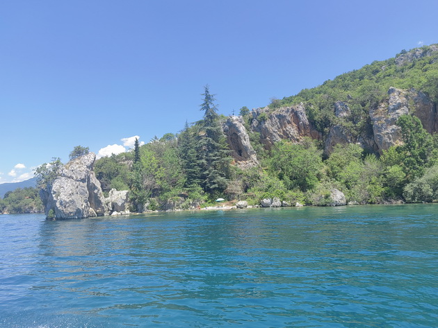 bev-so-ohrid-so-gliser-krstarev-po-krajbrezhjeto-javav-konji-go-posetiv-magichniot-manastir-zaum-besceneto-iskustvo-36.jpg