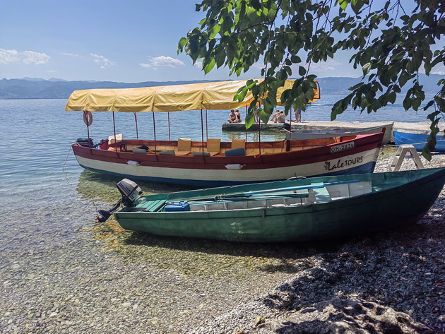 bev-so-ohrid-so-gliser-krstarev-po-krajbrezhjeto-javav-konji-go-posetiv-magichniot-manastir-zaum-besceneto-iskustvo-48.jpg