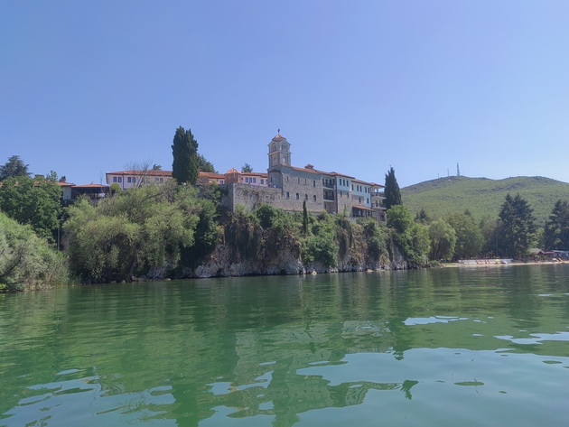 bev-so-ohrid-so-gliser-krstarev-po-krajbrezhjeto-javav-konji-go-posetiv-magichniot-manastir-zaum-besceneto-iskustvo-67.jpg