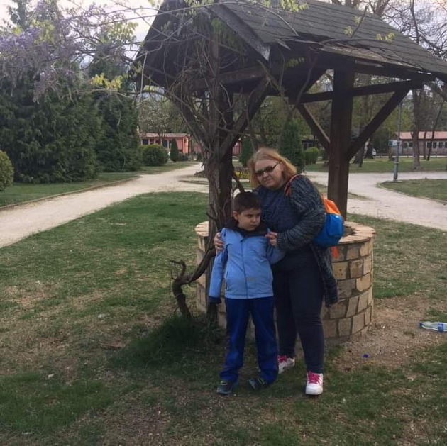emilija-od-veles-majka-na-dete-so-autizam-andrej-10-beshe-napredno-dete-no-po-vtoriot-rodenden-se-se-promeni-08.jpg