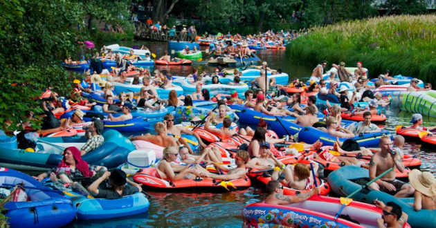 festival-na-plovechko-pivo-pivarnici-barovi-i-odlichna-atmosfera-najdobrite-gradovi-vo-evropa-za-ljubitelite-na-pivo-07.png